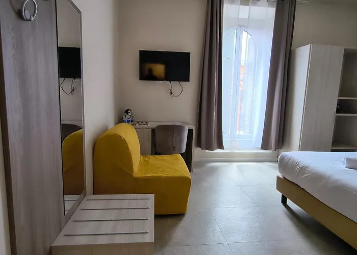 Domus Otel *