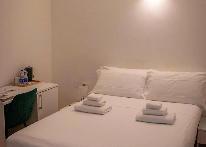 Domus Otel *